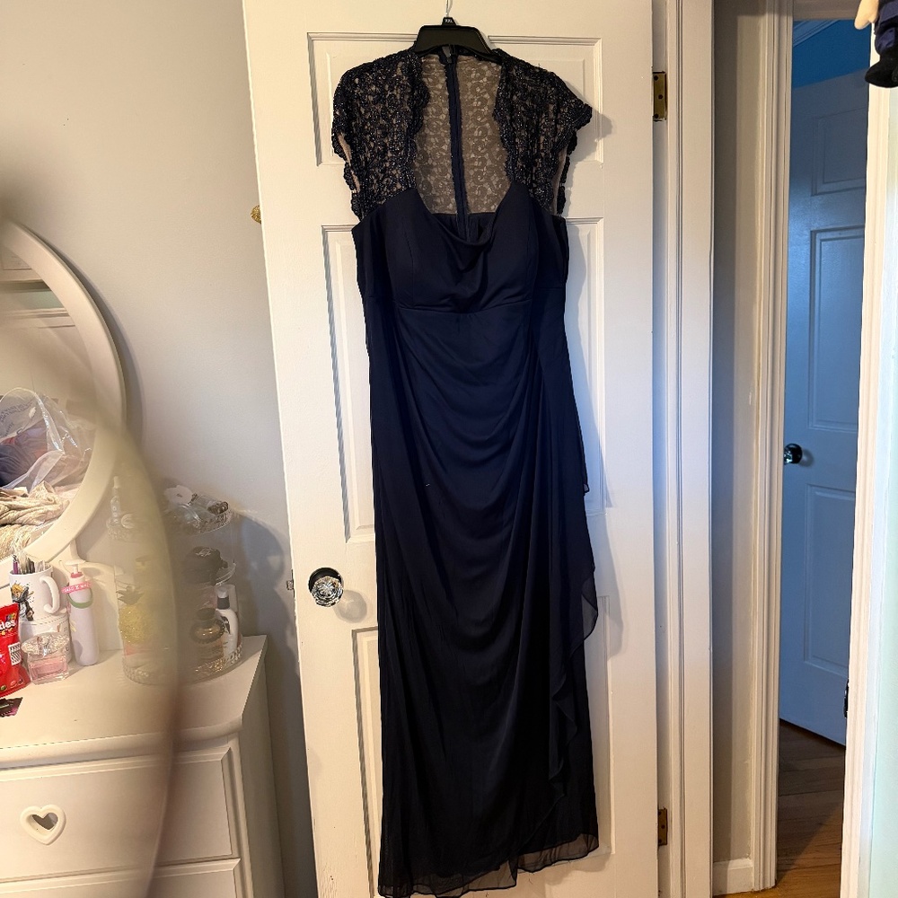X by escape women's dress